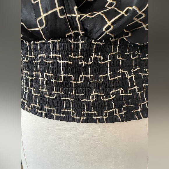 HAVER LONDON Black/Gold Geo Chains VNeck Elastic Cuffs Ruched Waist Blouse - Picture 3 of 7
